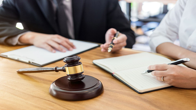 انتخاب وکیل در یزد